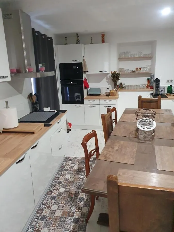 Сasa de vacaciones Chambres d'hôtes BenSylv, avec petit-déjeuner compris 3 jours minimum Labegude