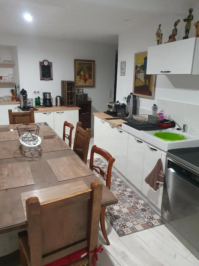 Сasa de vacaciones Chambres d'hôtes BenSylv, avec petit-déjeuner compris 3 jours minimum Labegude