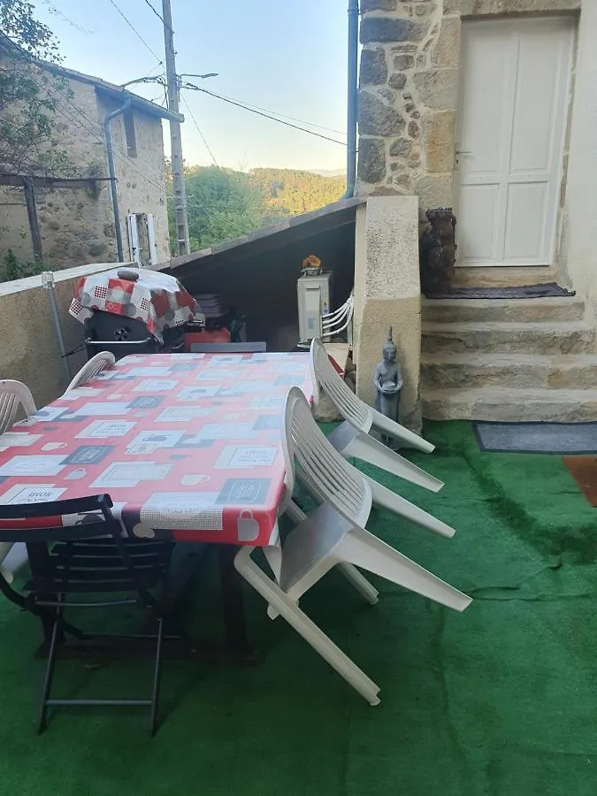 Chambres d'hôtes BenSylv, avec petit-déjeuner compris 3 jours minimum Labegude Сasa de vacaciones