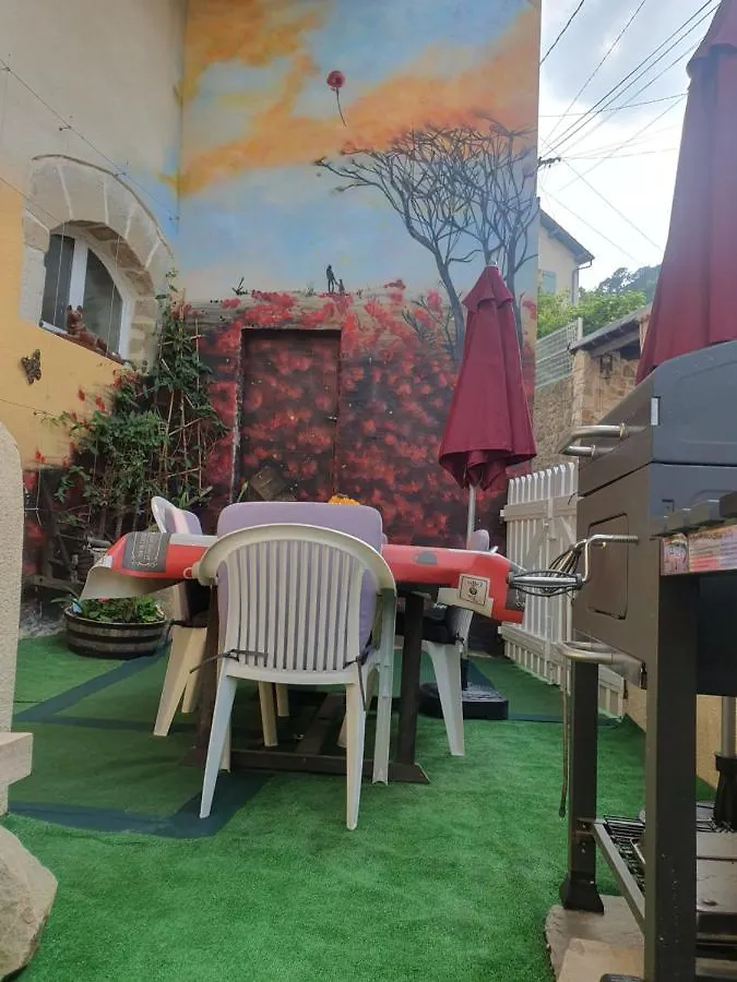 Сasa de vacaciones Chambres d'hôtes BenSylv, avec petit-déjeuner compris 3 jours minimum Labegude